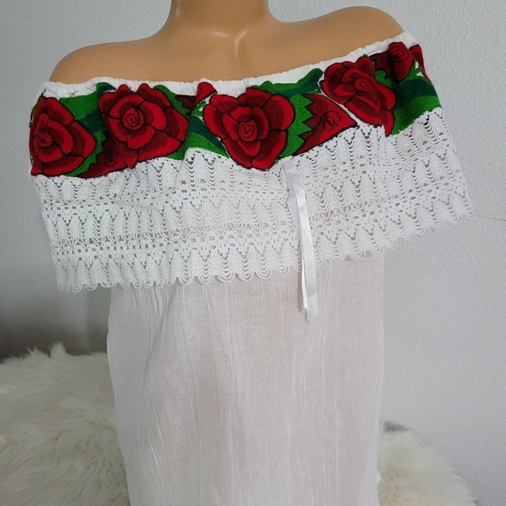 Mexican Embroidered tunic blouse Ruffled 286